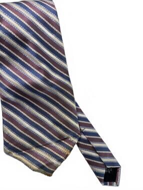 Necktie / Roundtree & Yorke Silk Necktie / Multi-Color Geometric Pattern / USA
